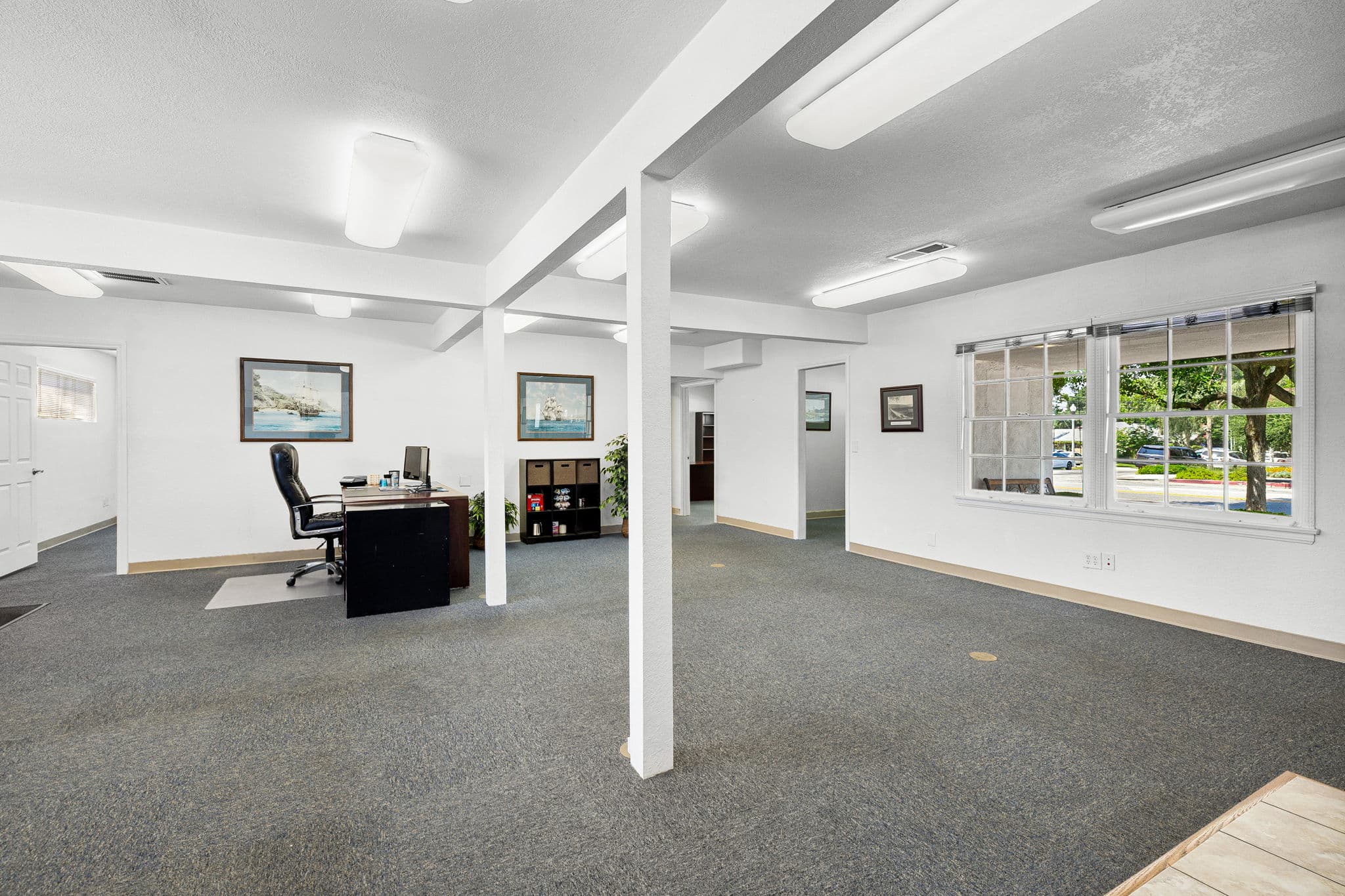 Commercial building available for purchase